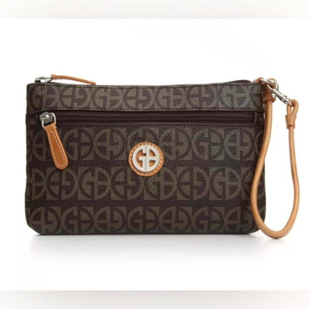 Giani Bernini Preppy Old Money Italian Style Monogram Block Signature Wristlet